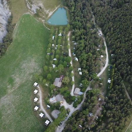 Camping Du Villard Thorame-Basse Exterior foto