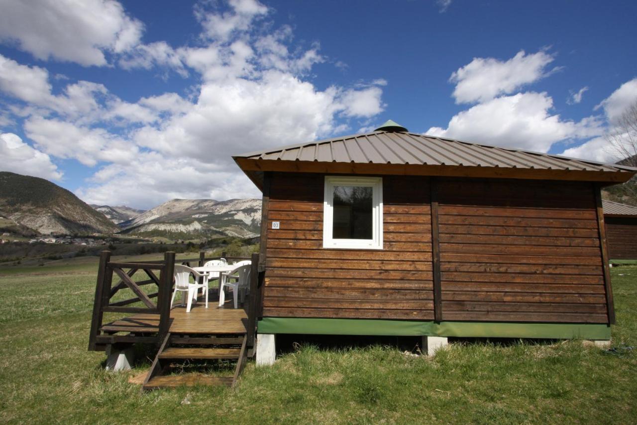 Camping Du Villard Thorame-Basse Exterior foto